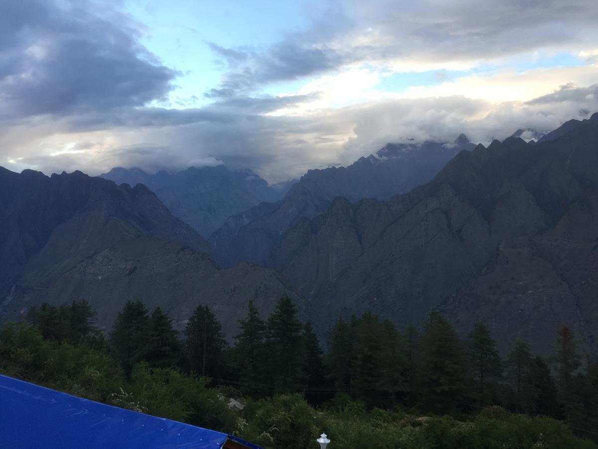 Blue Poppy Resorts Джошимат Экстерьер фото